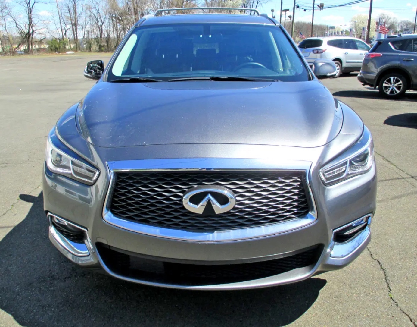 新到货2017 Infiniti QX60 英菲尼迪SUV七座、售价22650