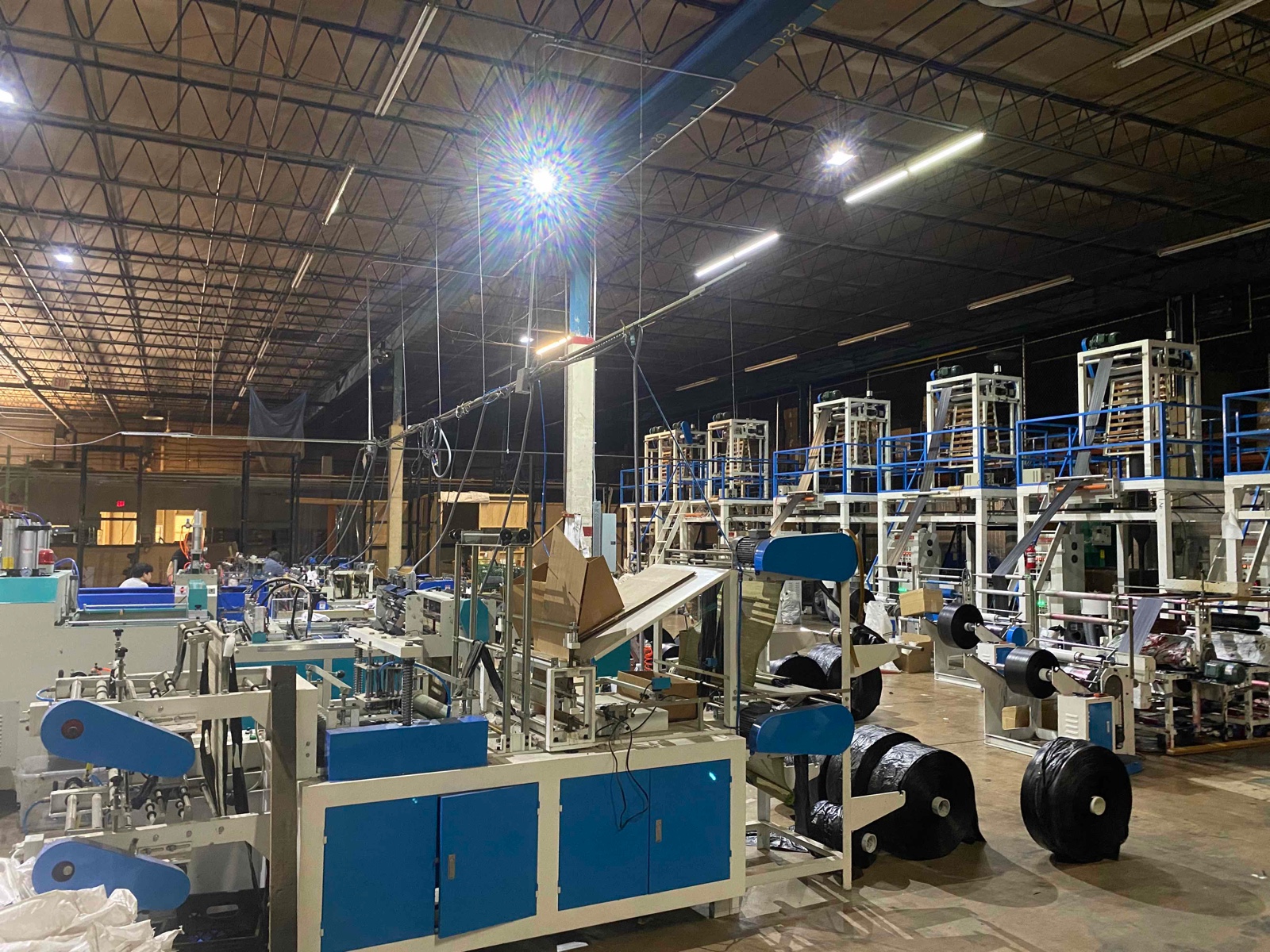Recruiting plastic factory warehouse operation positions photo 3