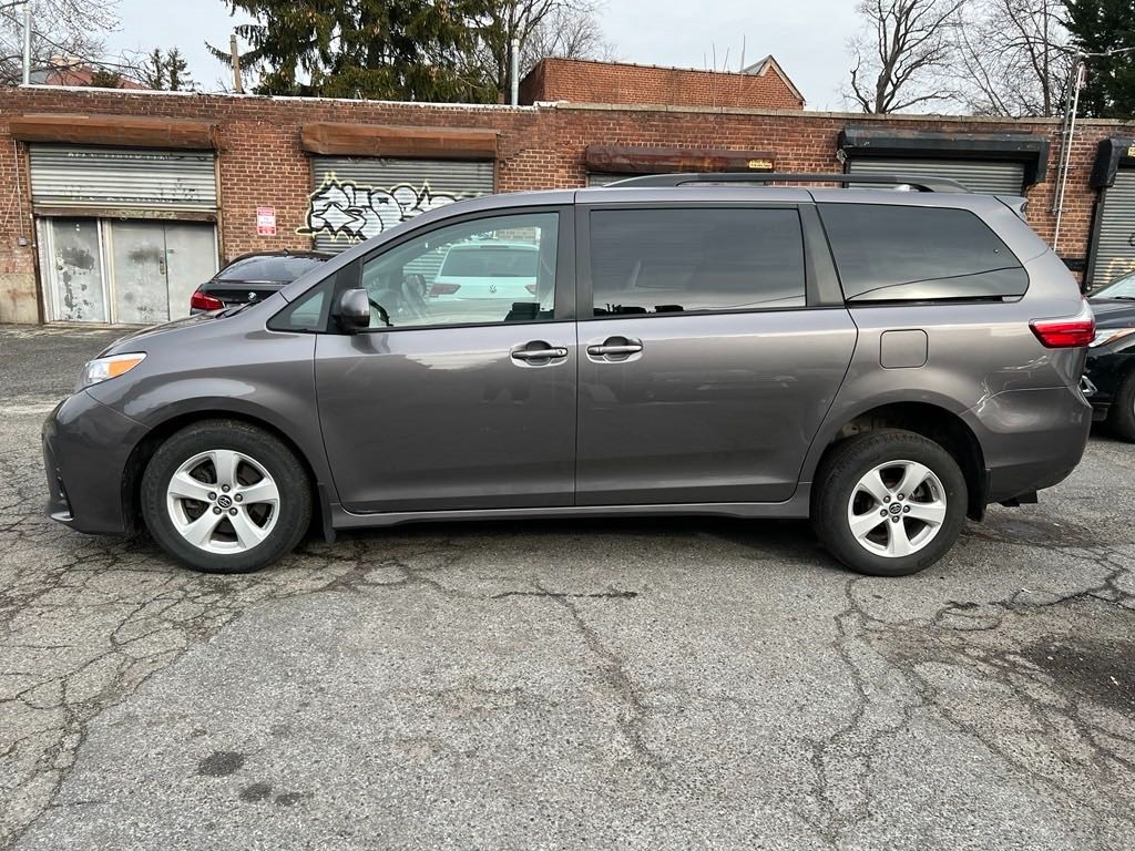 Ideal auto 时代车行,最低价2020年Toyota sienna 图片 1