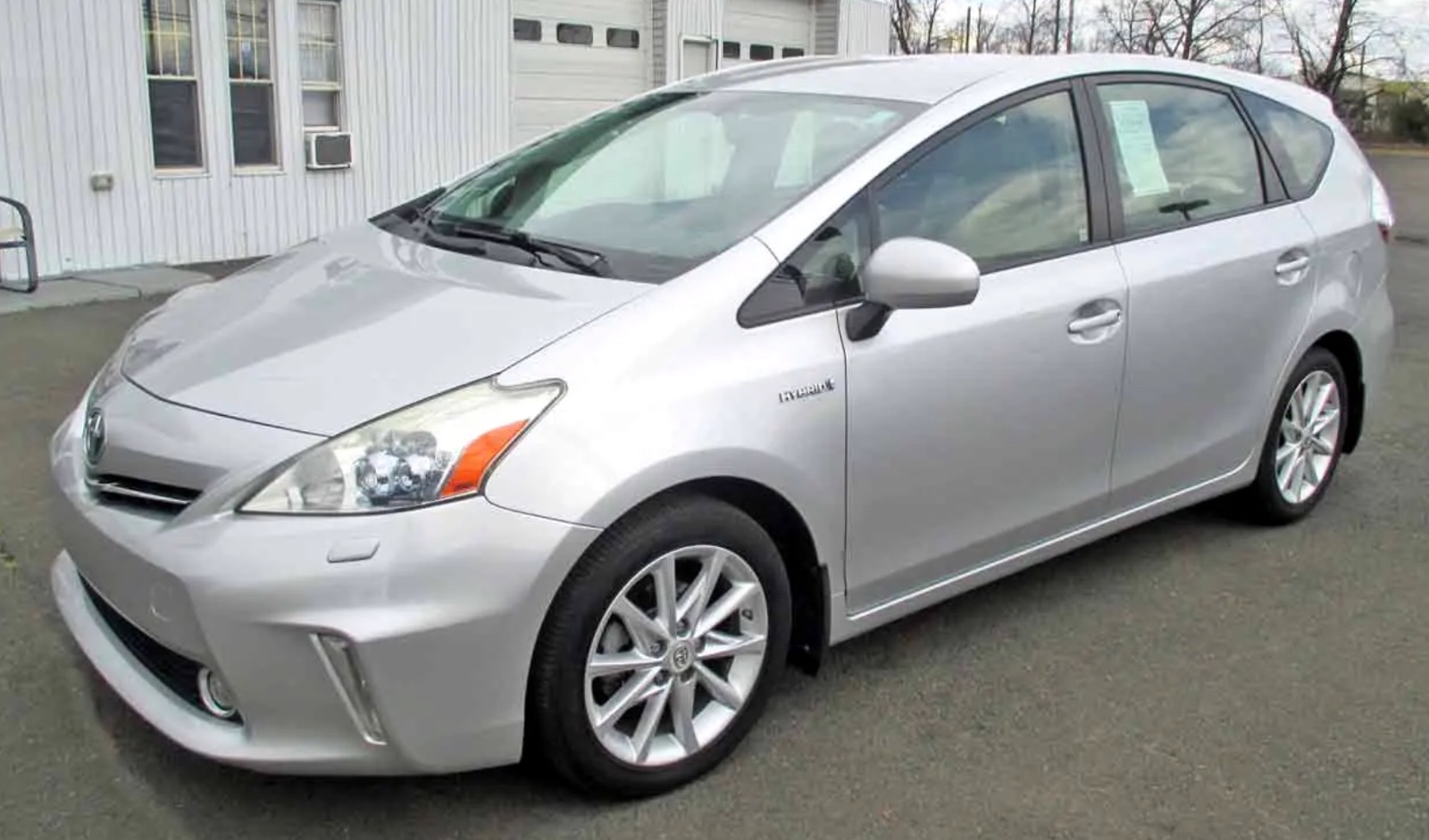 2012 Toyota Prius V 油电混合轿车、售价11500 图片 4