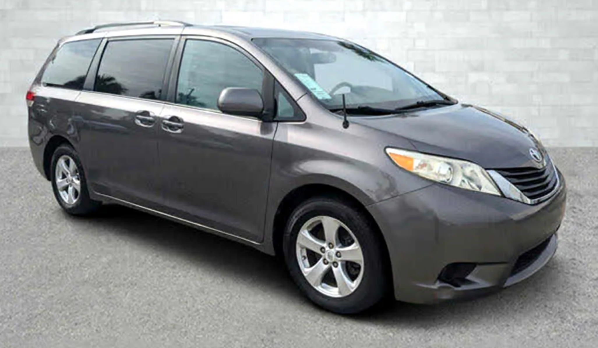 2011 Toyota Sienna LE 丰田七座、售价9650 图片 2