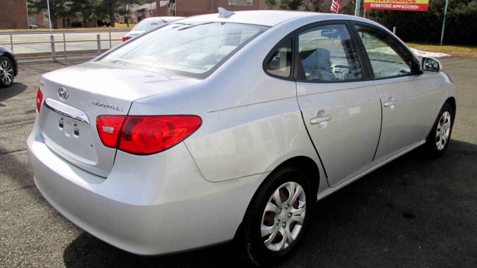 2010 Hyundai Elantra 售价8300 图片 4