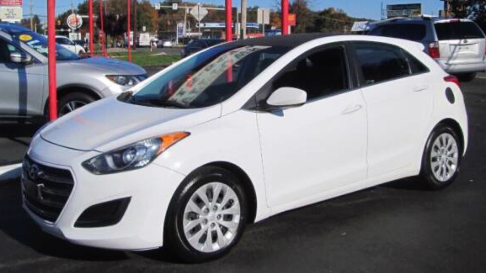 2017 Hyundai Elantra GT Hatchback 售价12995 图片 2
