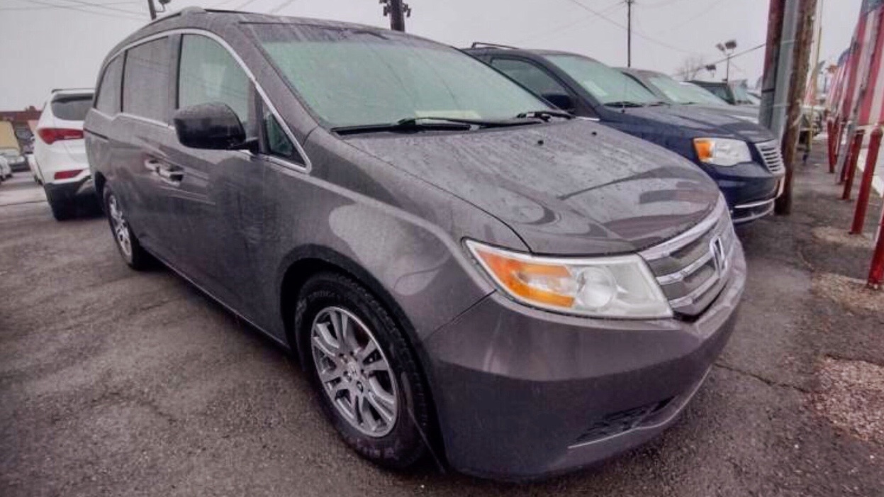 2013 Honda Odyssey EXL 售价13950 图片 5
