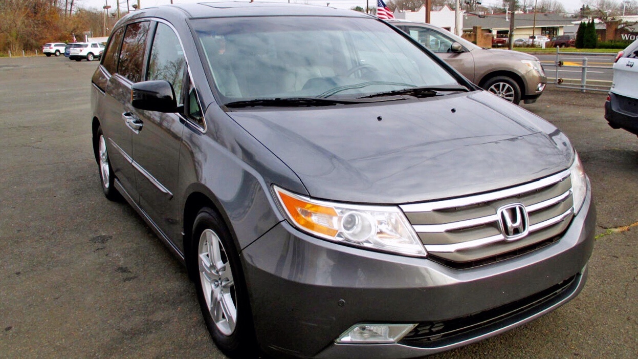 2011 Honda Odyssey Touring 售价12650
