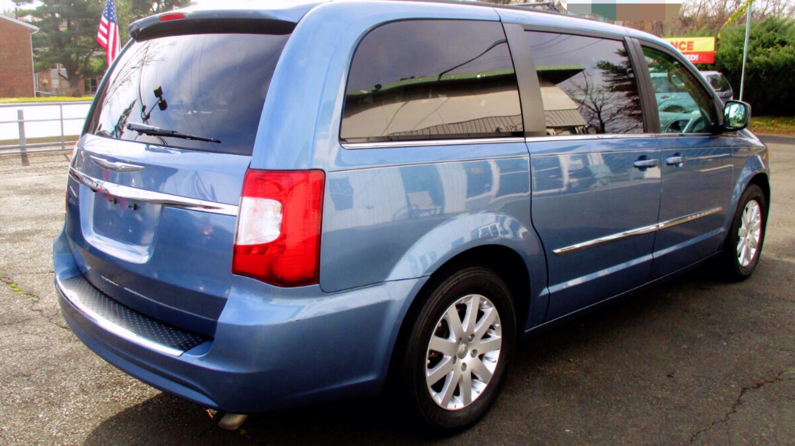 2012 Chrysler Town & Country Touring 售价10500 图片 4