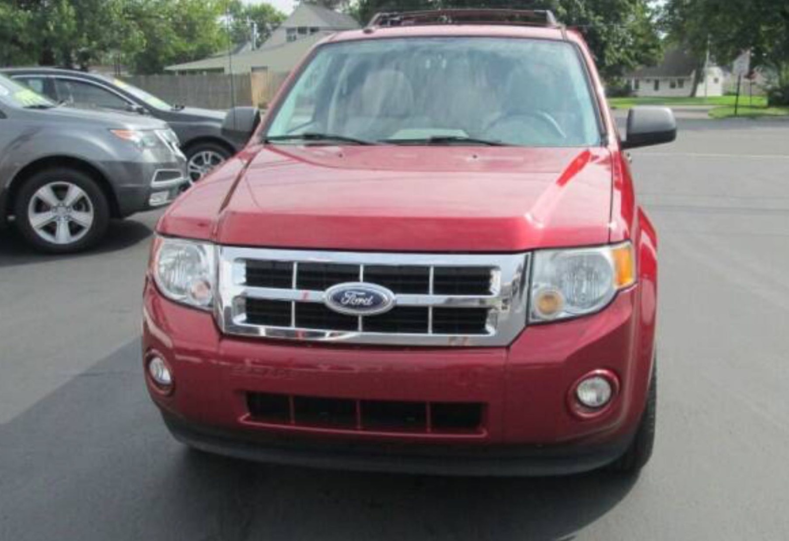 2010 Ford Escape XLT SUV priced at 8,995 photo 5