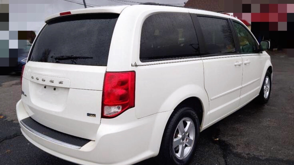 2013 Dodge Grand Caravan priced at 10,250 photo 3