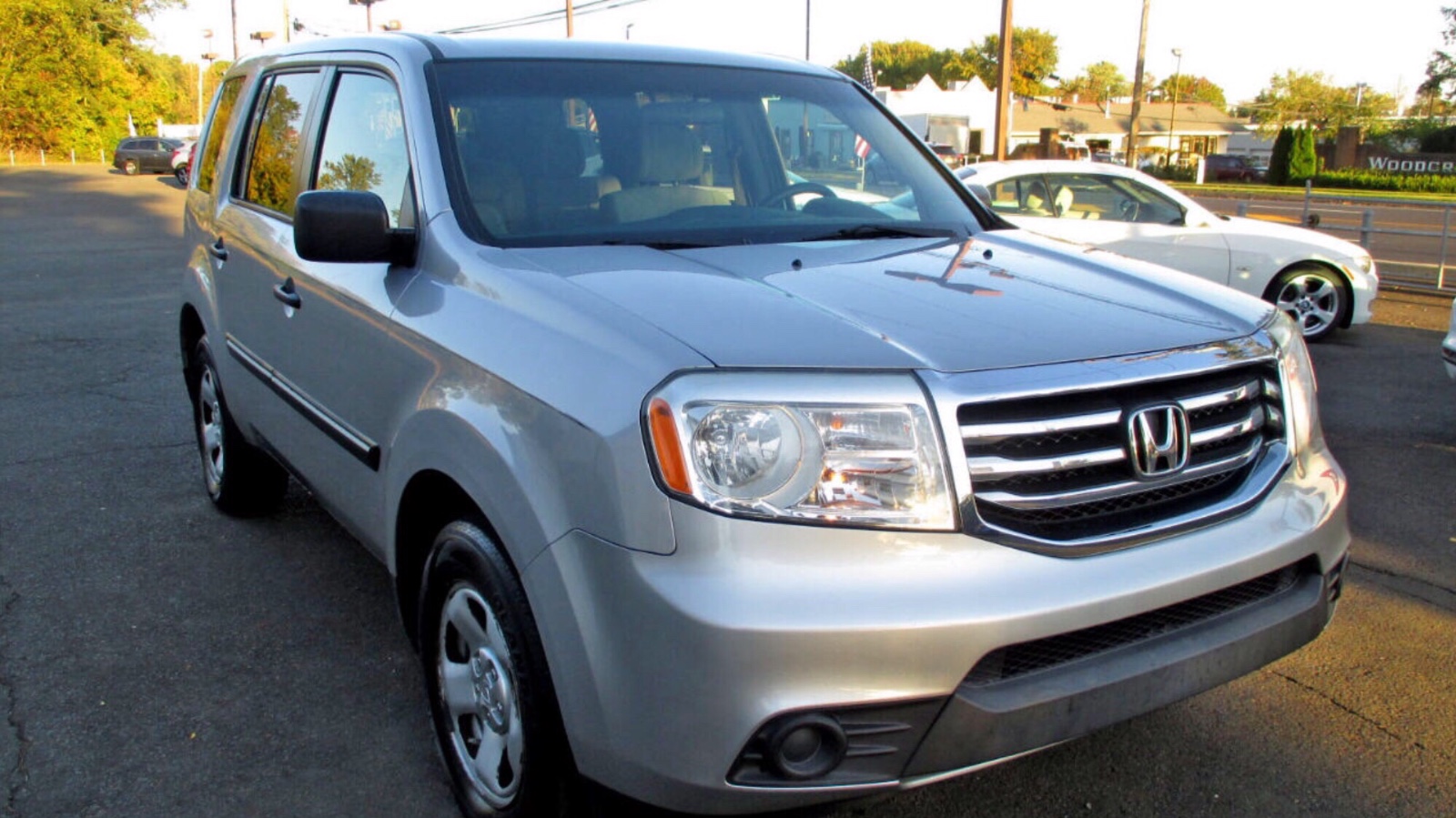 2012 Honda Pilot 4WD Honda SUV with seven seats, priced at 14,500 photo 1