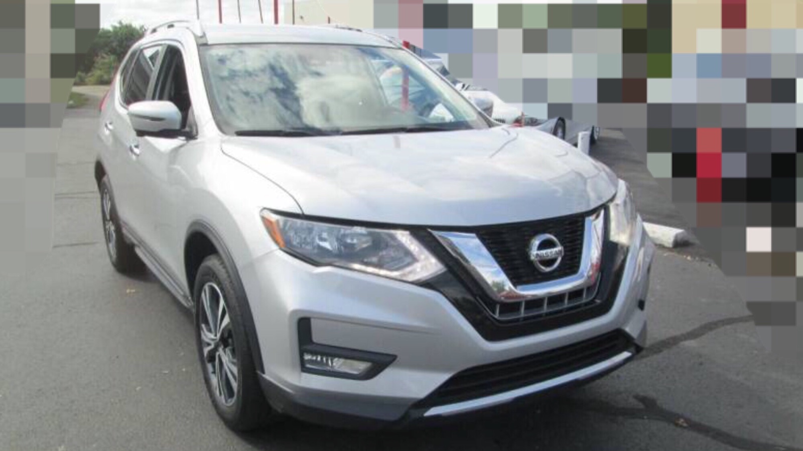 2017 Nissan Rogue SL priced at 18,995 photo 2