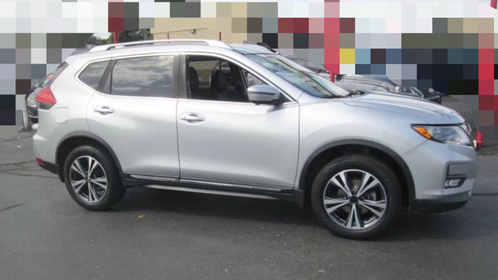 2017 Nissan Rogue SL Crossover, priced at 18,995 photo 7