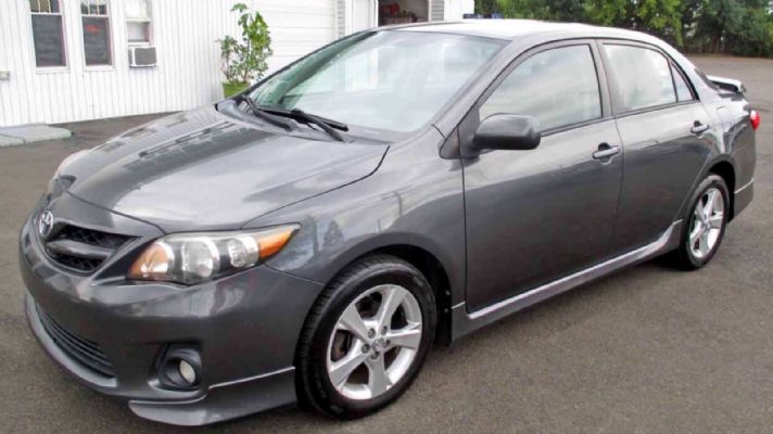 2012 Toyota Corolla price 9800 photo 1