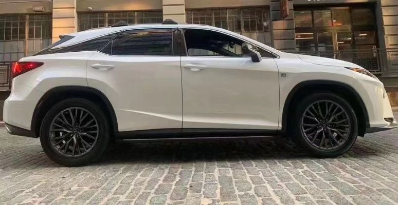 2018 Lexus RX350 white outside and red inside Fsport photo 5