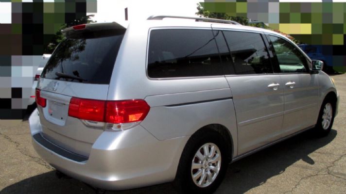 2010 Honda Odyssey EXL Honda seven seats priced at 8850 photo 3