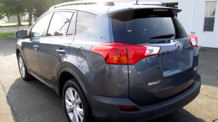 2013 Toyota RAV4 Limited priced at 14,900 photo 7