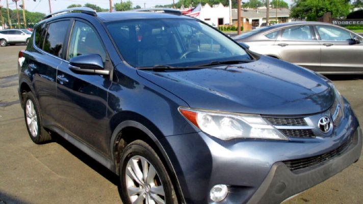 2013 Toyota RAV4 Limited priced at 14,900 photo 4