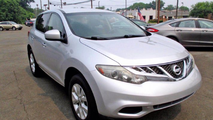 2012 Nissan Murano S priced at 8950 photo 2