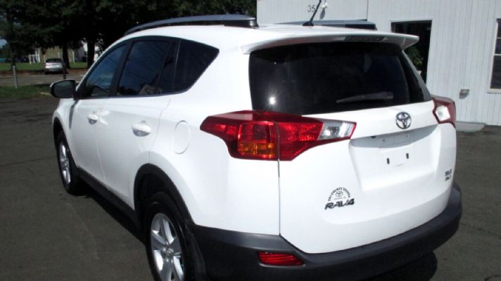2013 Toyota RAV4 XLE priced at 13,980 photo 6
