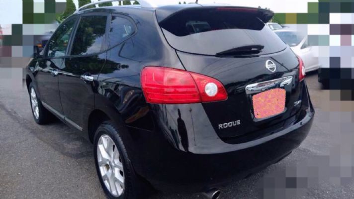 2013 Nissan Rogue SV priced at 11,750 photo 4