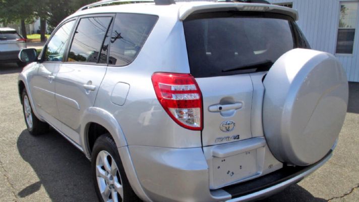 2012 Toyota RAV4 4WD Limited priced at 12,850 photo 7