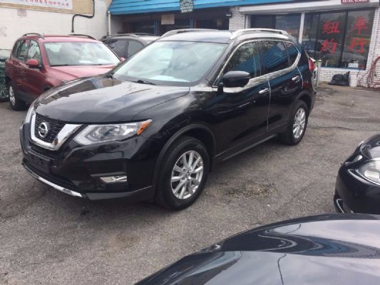 2017 Nissan Rogue SV for sale, 41,000 miles, high trim photo 1
