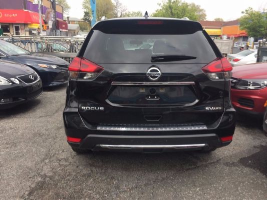 2017 Nissan Rogue SV for sale, 41,000 miles, high trim photo 6