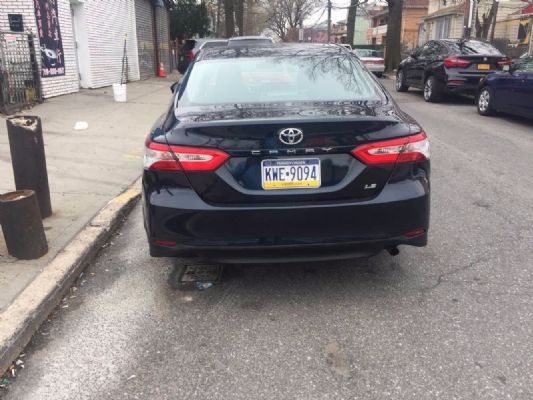 2018 Toyota Camry LE for sale with 29,000 miles photo 4