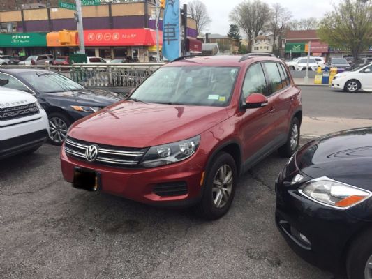 2016 Volkswagen Tiguan SEL for sale 24000mileage equipped with 4 wheel drive photo 5