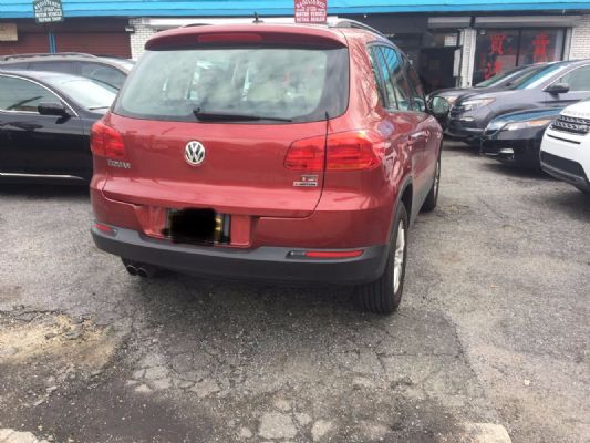 2016 Volkswagen Tiguan SEL for sale 24000mileage equipped with 4 wheel drive photo 7