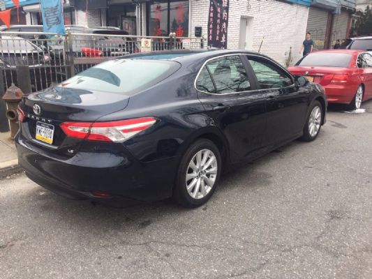 2018 Toyota Camry LE for sale with 29,000 miles photo 7