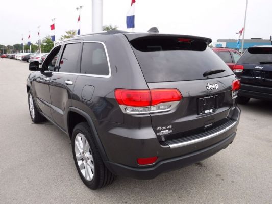 17 years dark gray Jeep Grand Cherokee photo 7