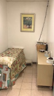 Changdao old nail shop for sale, low rent, good business, free parking lot photo 5