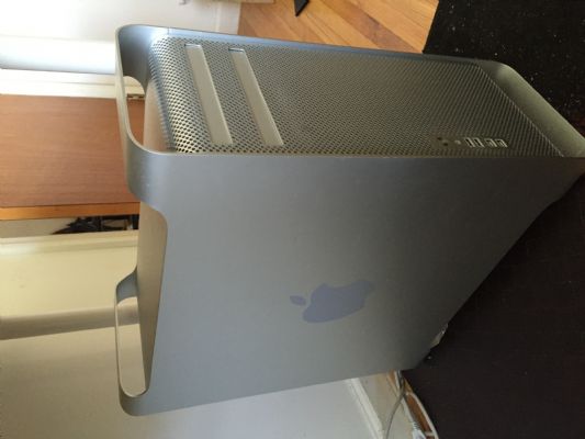 出售8新Mac Pro Mid 2010 图片 2