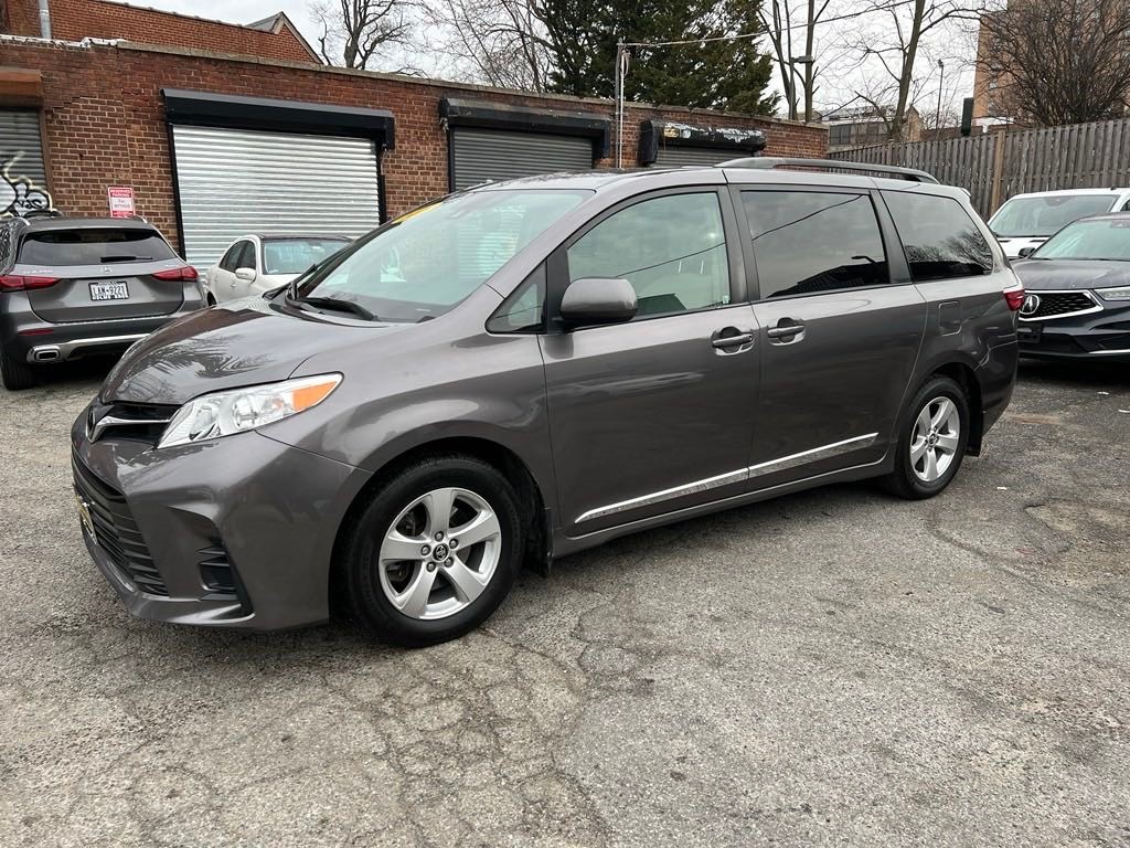 Wheelchair Car-2022 TOYOTA SIENNA photo 5