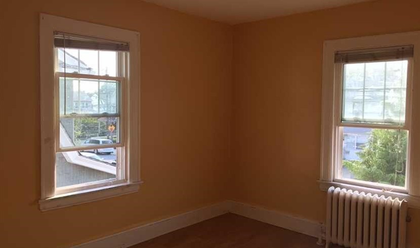 Single room for rent SANFORD AV photo 2