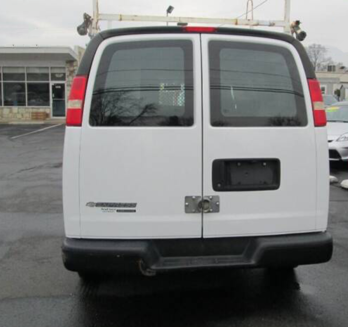 2013 Chevrolet Express Sela 1500 truck priced at 13,995 photo 7