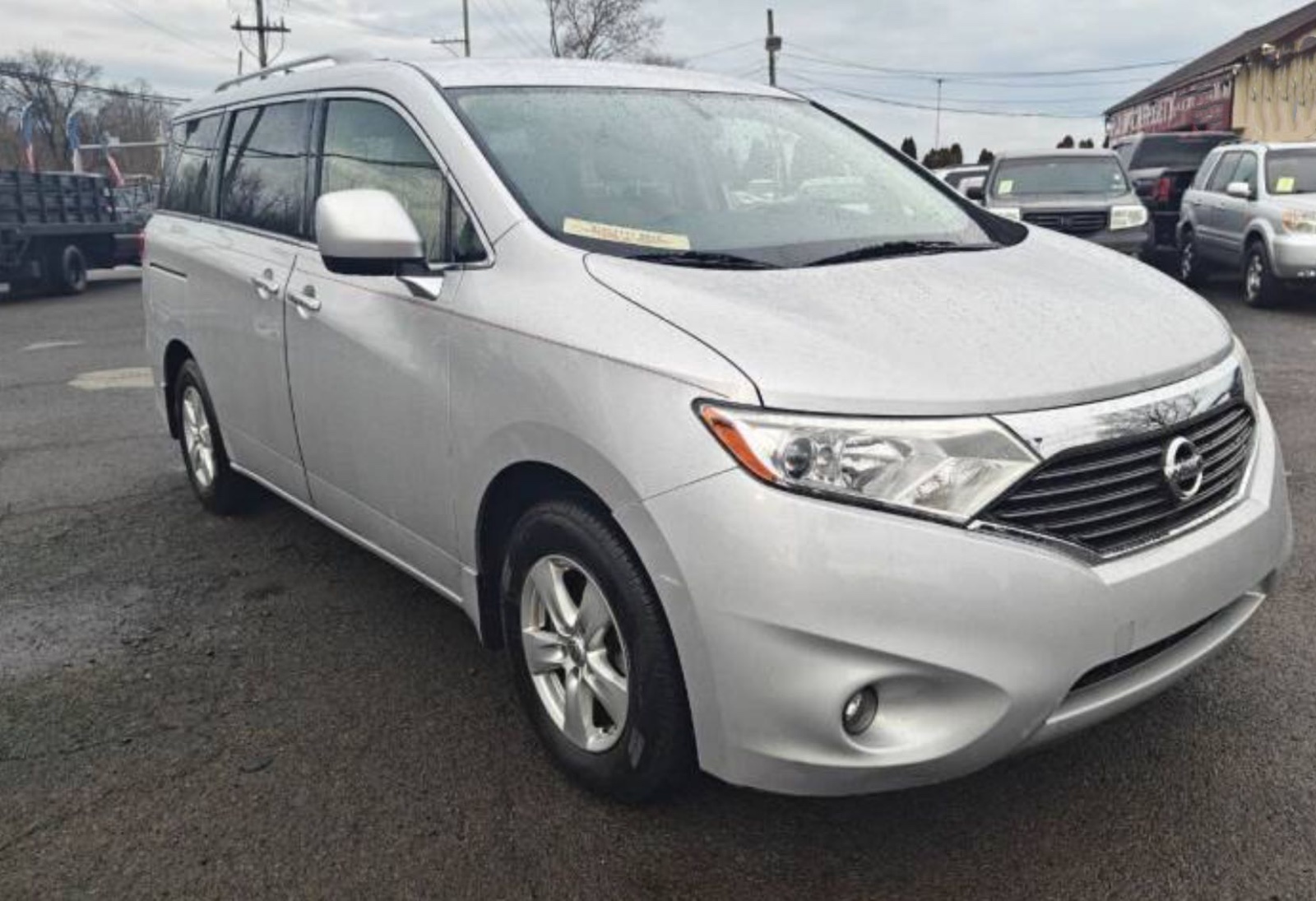 2014 Nissan Quest 3.5 SV Mini-Van Nissan has seven seats, priced at 13,500 photo 5