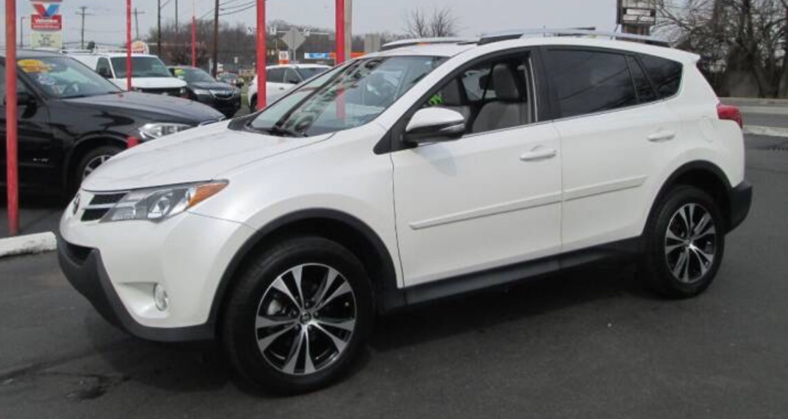2015 Toyota RAV4 Limited first owner, no accidents, priced at 19,995 photo 3