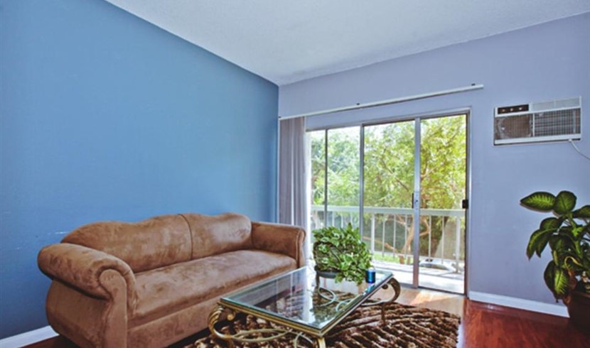 Affordable Westwood 1B/1B CONDO photo 7