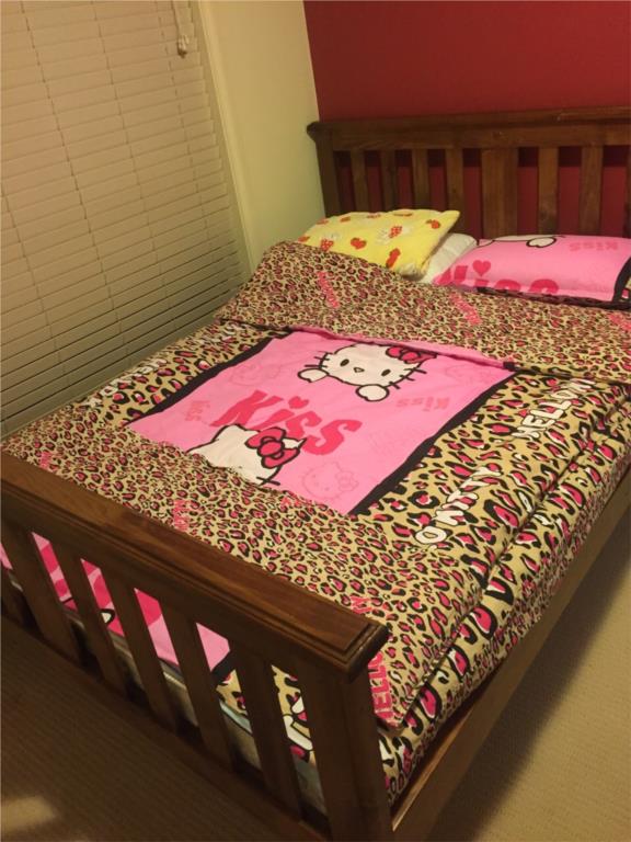 House for rent, fully furnished, with private bathroom, flexible lease period