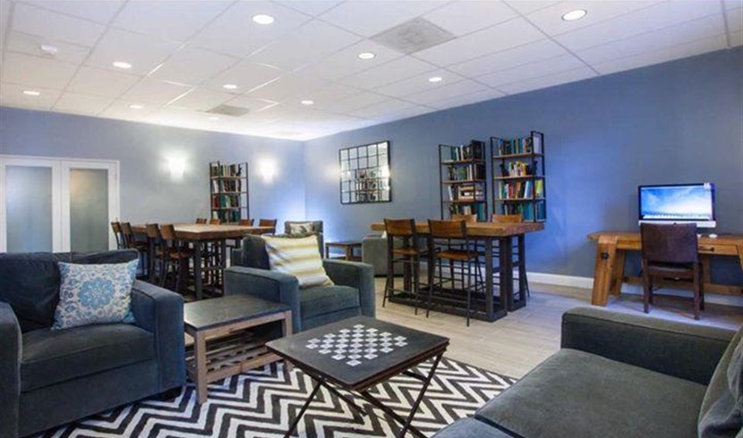 San Francisco Downtown SOMA luxury apartment with one bedroom and one living room for rent with master bedroom photo 2