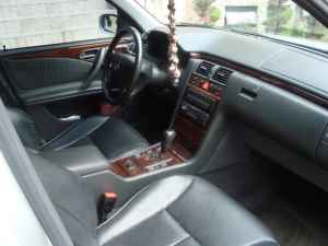 Mercedes-Benz E430 for sale for $10,500 photo 7