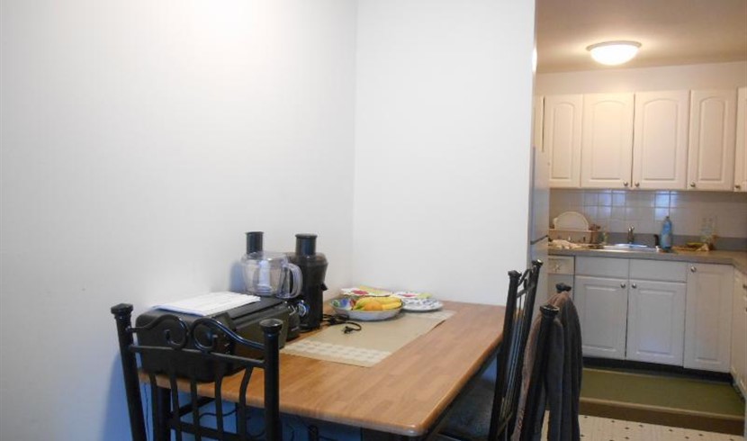 【Brighton】Embassy Rd. 2居室精装公寓出租,临近BC 图片 6