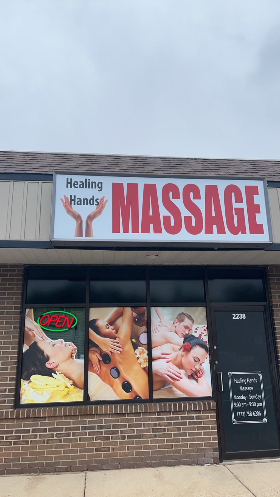 North Chicago/Massage Parlor/For Sale