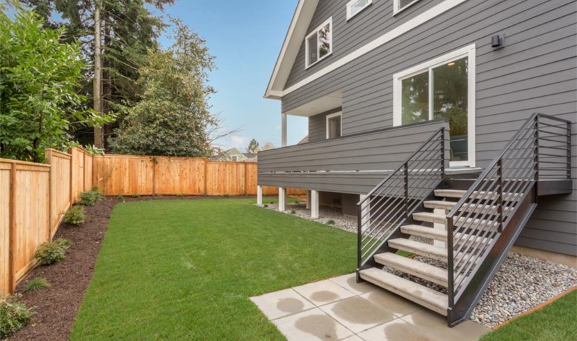 Newly built home with modern design photo 8