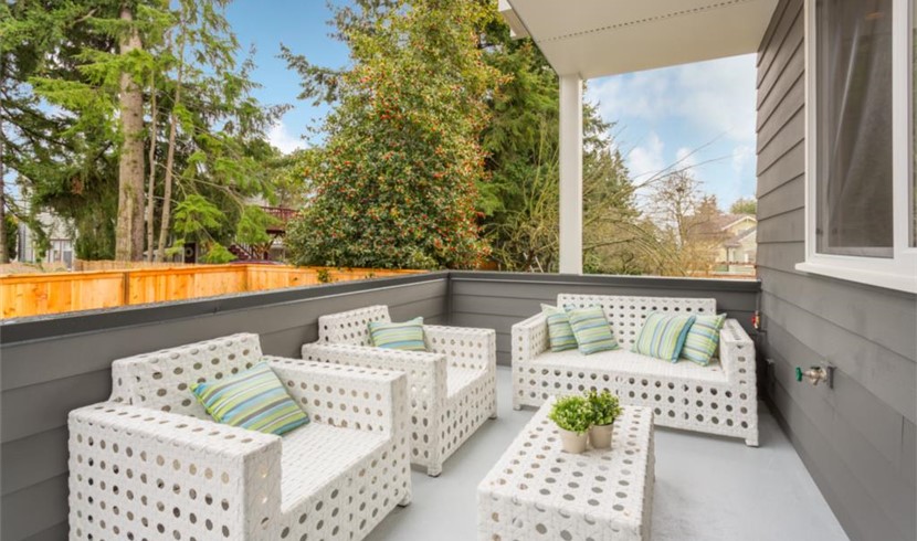 Newly built home with modern design photo 6