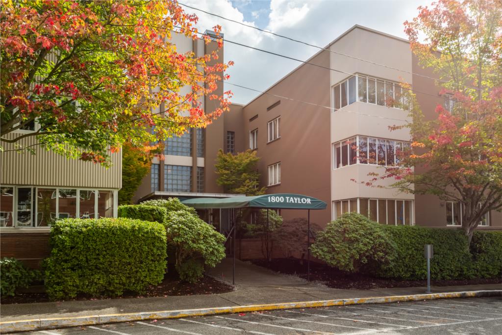 House in school district, suitable for self-occupation and investment photo 3