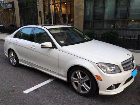 2010 Mercedes-Benz C300 39,000-mile four-wheel drive sports version photo 5
