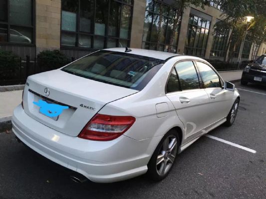 2010 Mercedes-Benz C300 39,000-mile four-wheel drive sports version photo 6