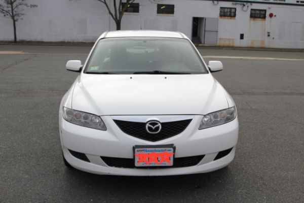 Visiting scholar returns to China to sell cars 05 Mazda 6 photo 2
